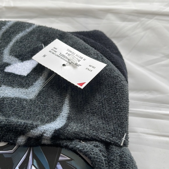 Marvel Avengers Black Panther kids hooded towel NWT - Picture 7 of 7